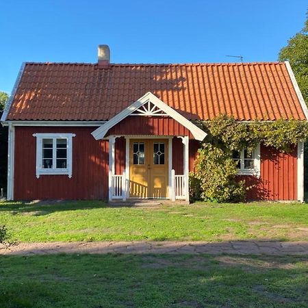 Bo I Egen Stuga Pa Haerlig Oelandsgard Köpingsvik Zewnętrze zdjęcie