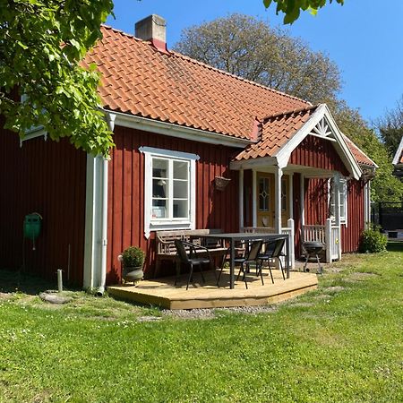 Bo I Egen Stuga Pa Haerlig Oelandsgard Köpingsvik Zewnętrze zdjęcie